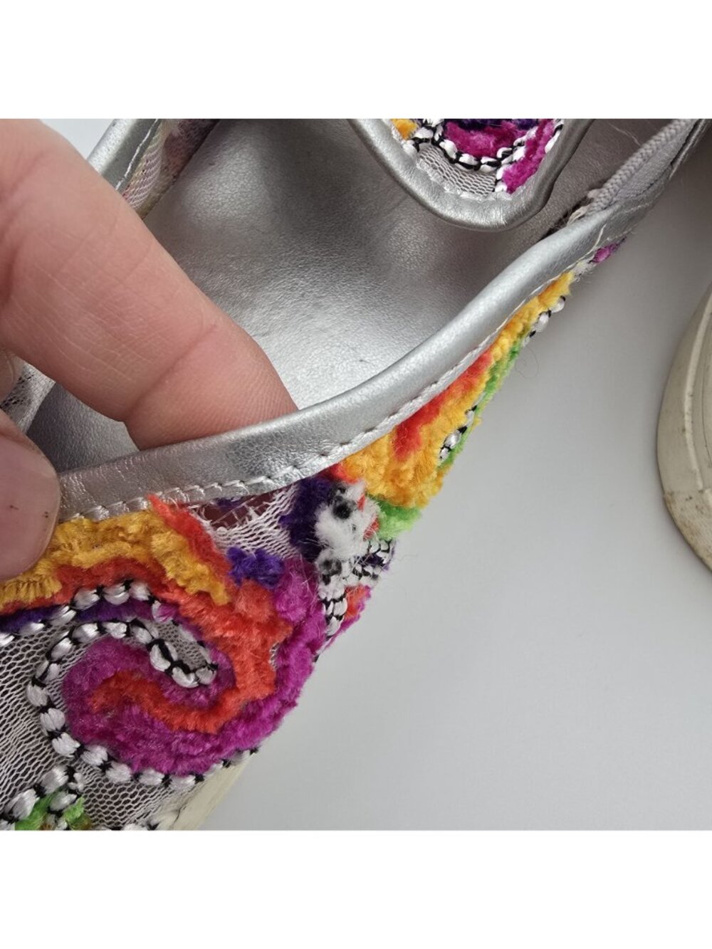 Wanted Womens Colorful Slip-On Sneakers Size 9.5 Multicolor Textile Pre-Owned - Picture 5 of 7